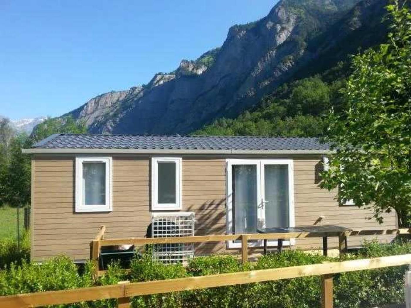 Camping 5 Etoiles - Piscine - Eeceff Le Bourg-dʼOisans Exteriör bild